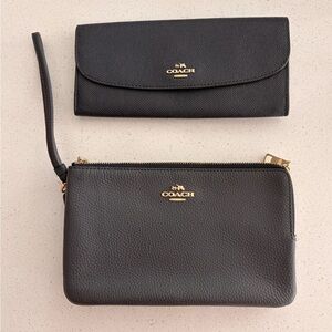 COACH Midnight Blue Leather Wristlet and Wallet Set